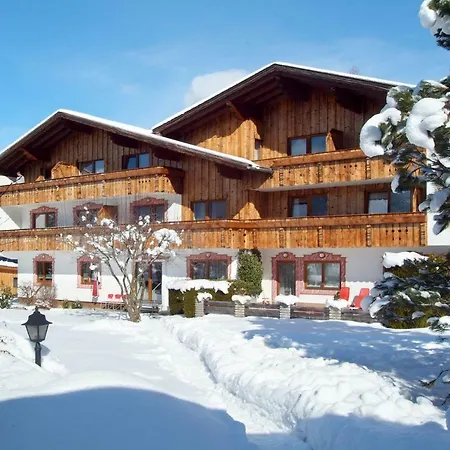 Gaestehaus Haag 여관 에르발트