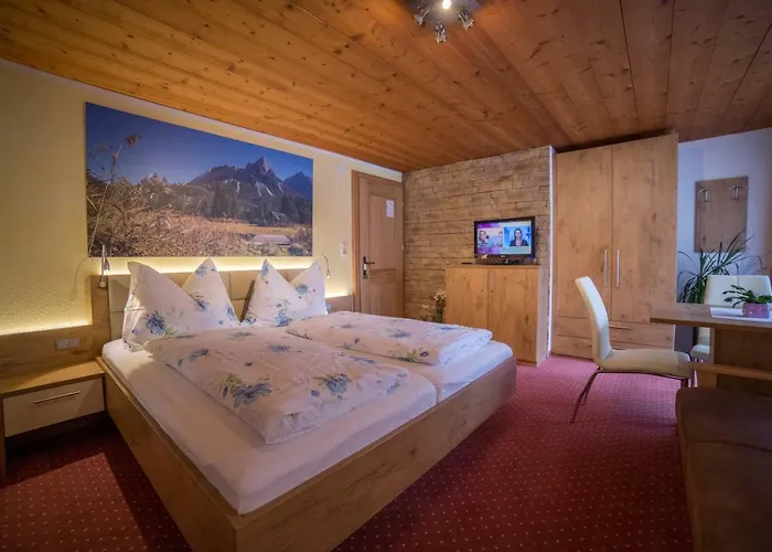 Gaestehaus Haag 여관 3*